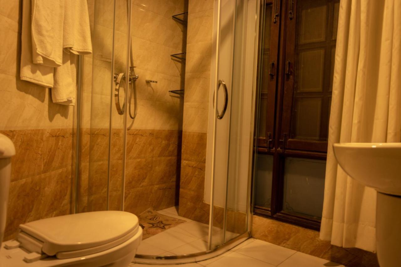 Classic Serviced Apartments Jawlakhel Dış mekan fotoğraf
